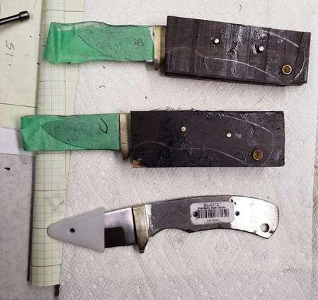 3 knife blades one for Pepper 20200527_080856.jpg